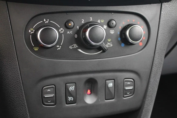 Dacia Logan - Afbeelding 12 van 30