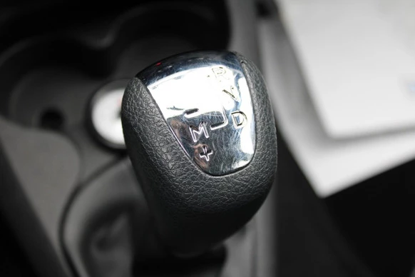 Dacia Logan - Afbeelding 15 van 30