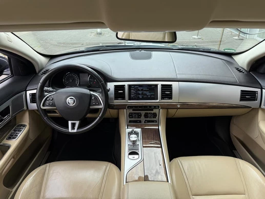 Jaguar XF - Afbeelding 10 van 18