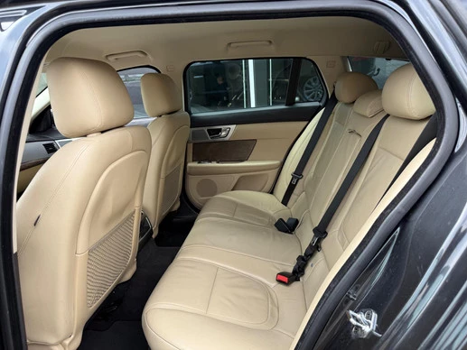 Jaguar XF - Afbeelding 11 van 18