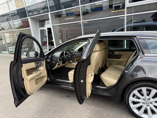 Jaguar XF - Afbeelding 12 van 18