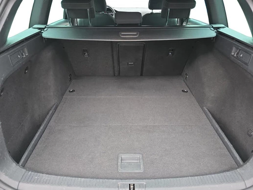 Volkswagen Golf - Afbeelding 24 van 30