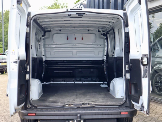 Renault Trafic - Afbeelding 15 van 21