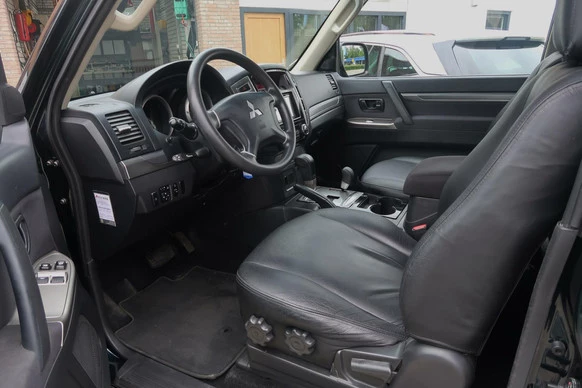 Mitsubishi Pajero - Afbeelding 7 van 30