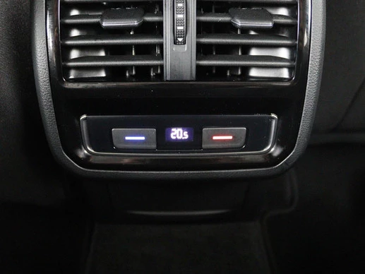 Volkswagen Passat - Afbeelding 7 van 30