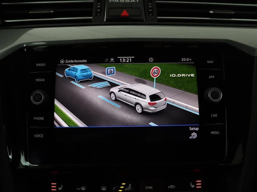 Volkswagen Passat - Afbeelding 21 van 30