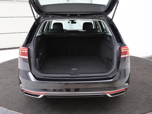 Volkswagen Passat - Afbeelding 26 van 30