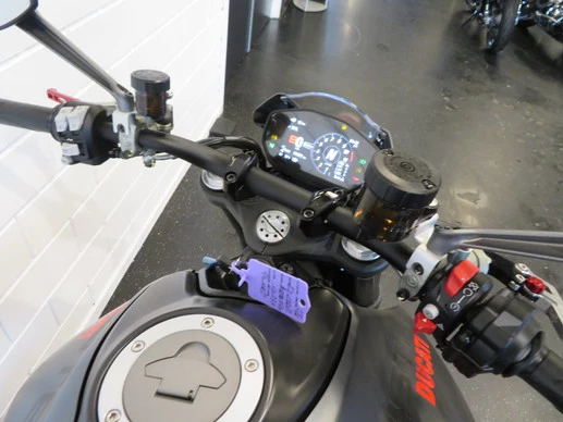 Ducati Monster - Afbeelding 5 van 15