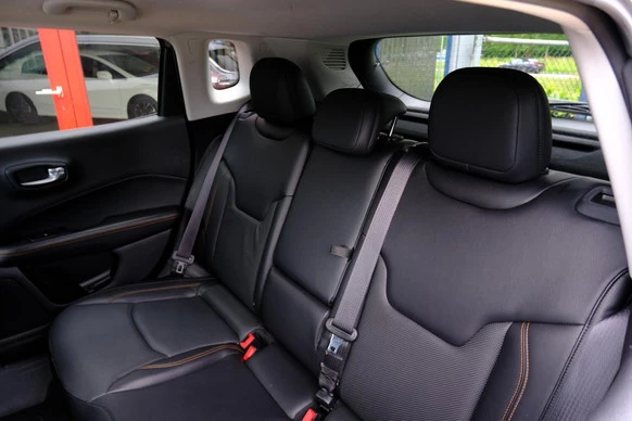 Jeep Compass - Afbeelding 25 van 30