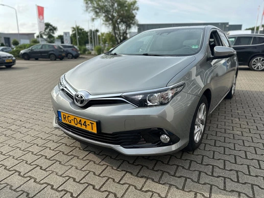 Toyota Auris - Afbeelding 2 van 24
