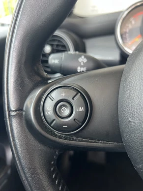 MINI Cooper Cabrio - Afbeelding 26 van 30