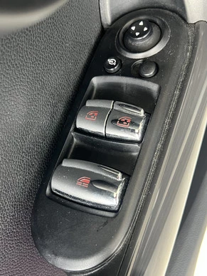 MINI Cooper Cabrio - Afbeelding 28 van 30