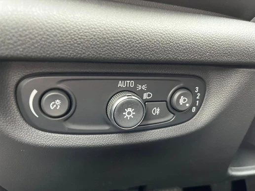 Opel Insignia - Afbeelding 13 van 30