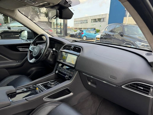 Jaguar F-PACE - Afbeelding 7 van 30