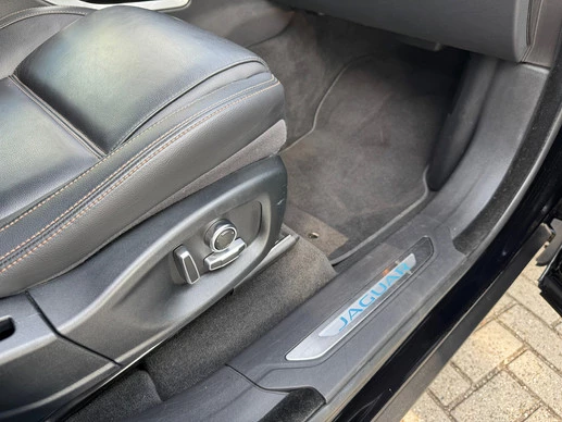 Jaguar F-PACE - Afbeelding 28 van 30
