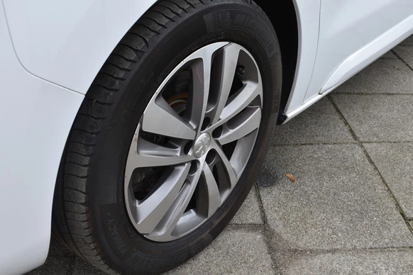 Peugeot e-Traveller - Afbeelding 2 van 28