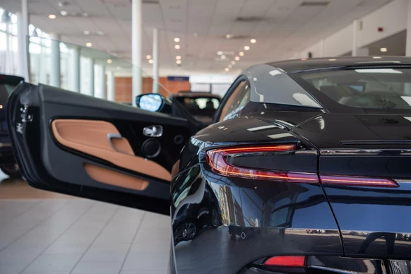 Aston Martin DB11 - Afbeelding 7 van 30