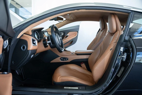 Aston Martin DB11 - Afbeelding 10 van 30