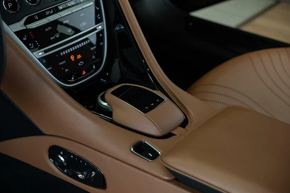Aston Martin DB11 - Afbeelding 14 van 30