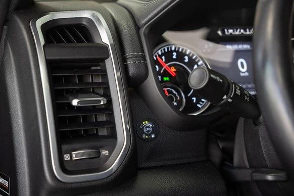 Dodge Ram 1500 - Afbeelding 10 van 30