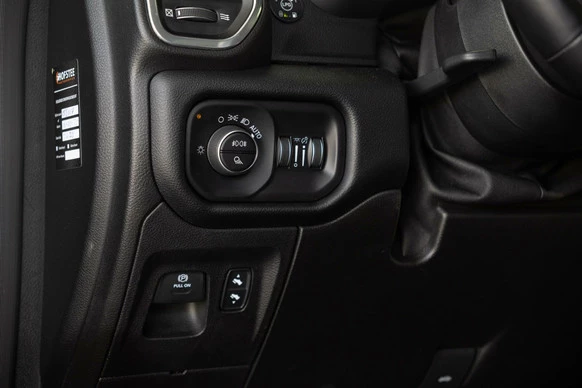 Dodge Ram 1500 - Afbeelding 11 van 30