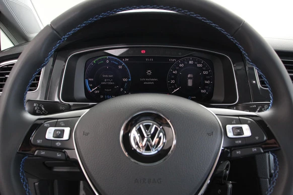 Volkswagen e-Golf - Afbeelding 13 van 27