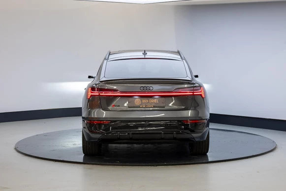 Audi Q8 Sportback e-tron - Afbeelding 21 van 26