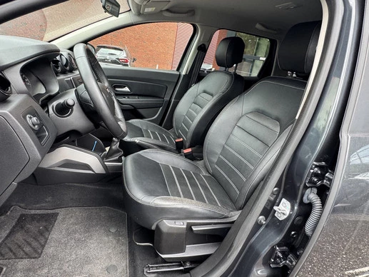 Dacia Duster - Afbeelding 8 van 30