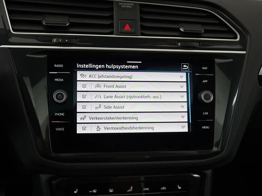 Volkswagen Tiguan - Afbeelding 21 van 30