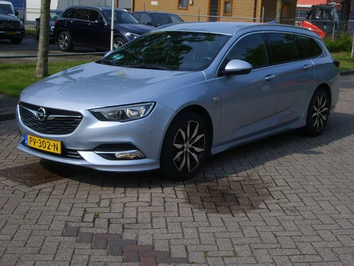 Opel Insignia - Afbeelding 1 van 25