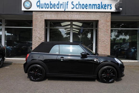 MINI Cooper Cabrio - Afbeelding 2 van 30