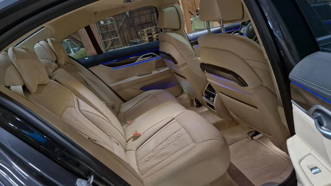 BMW 7 Serie - Afbeelding 19 van 30