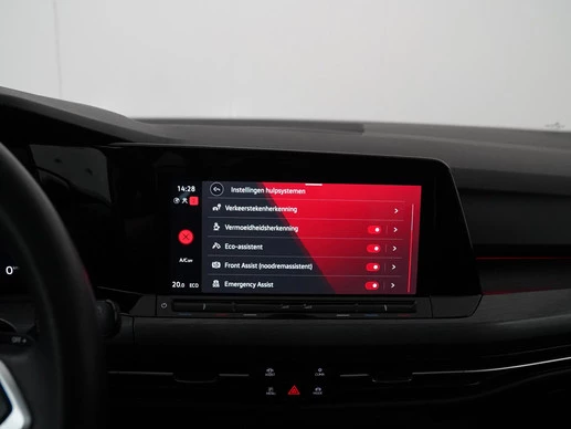 Volkswagen Golf - Afbeelding 24 van 30