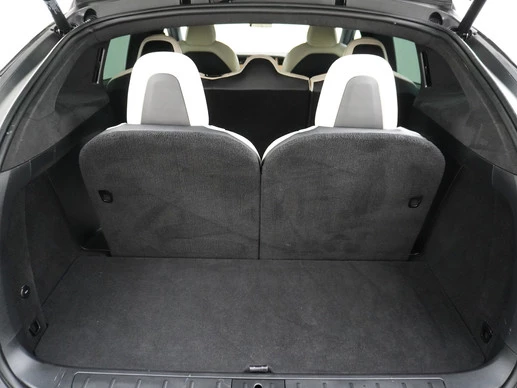 Tesla Model X - Afbeelding 28 van 30
