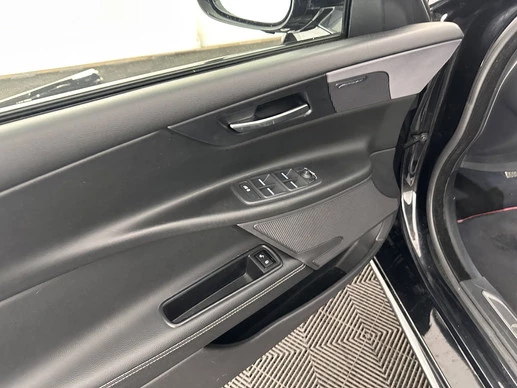 Jaguar XE - Afbeelding 23 van 29