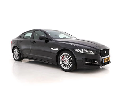 Jaguar XE - Afbeelding 1 van 30