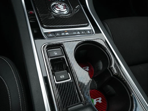 Jaguar XE - Afbeelding 12 van 30