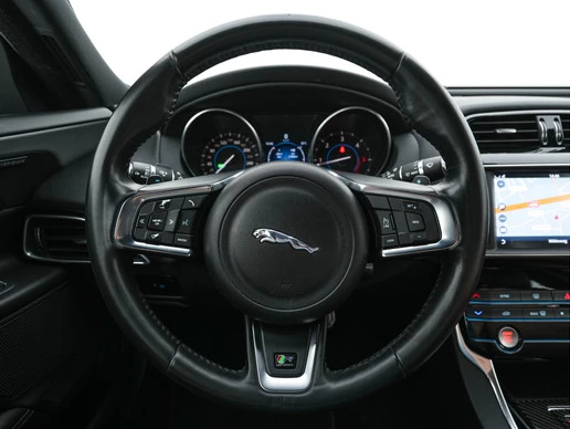 Jaguar XE - Afbeelding 18 van 30