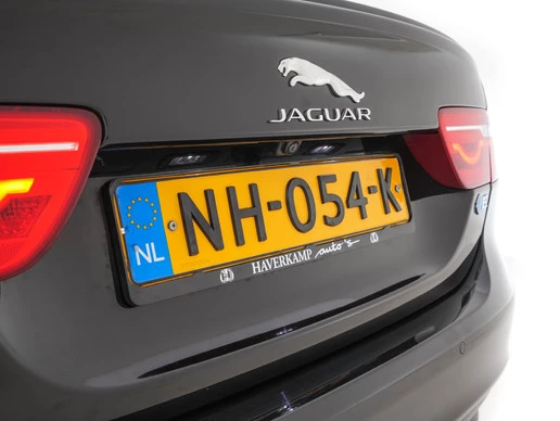 Jaguar XE - Afbeelding 25 van 30