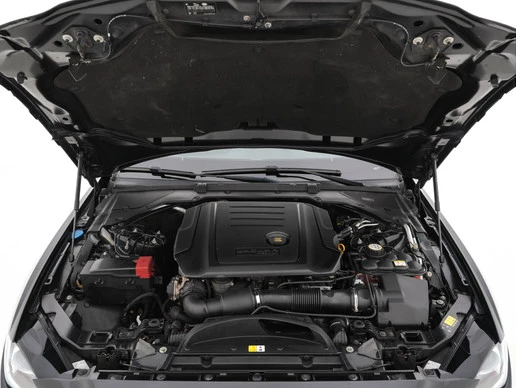 Jaguar XE - Afbeelding 26 van 30