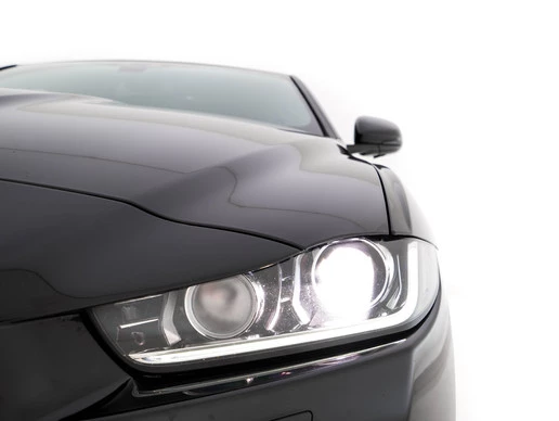 Jaguar XE - Afbeelding 28 van 30