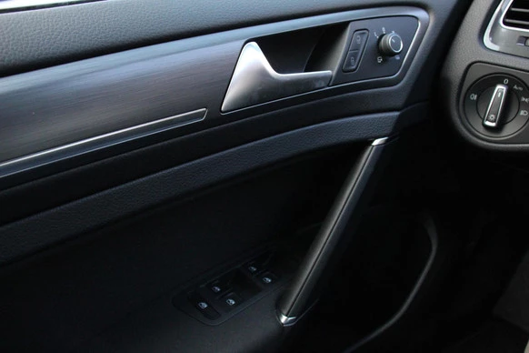 Volkswagen e-Golf - Afbeelding 20 van 26