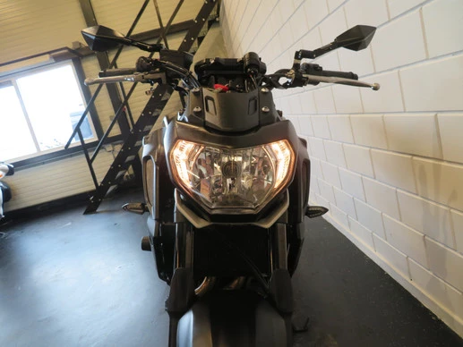 Yamaha MT 07 - Afbeelding 8 van 13