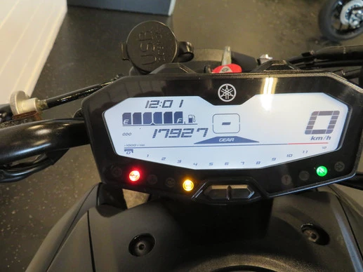 Yamaha MT 07 - Afbeelding 11 van 13