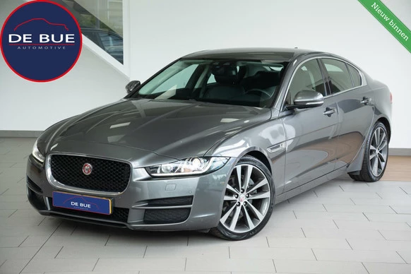 Jaguar XE - Afbeelding 1 van 30