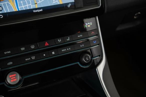 Jaguar XE - Afbeelding 17 van 30