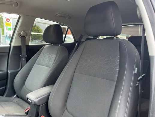 Kia Rio - Afbeelding 9 van 27