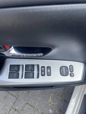 Toyota Prius - Afbeelding 3 van 23