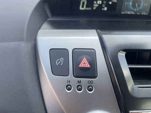 Toyota Prius - Afbeelding 11 van 23