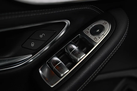 Mercedes-Benz C-Klasse - Afbeelding 27 van 30